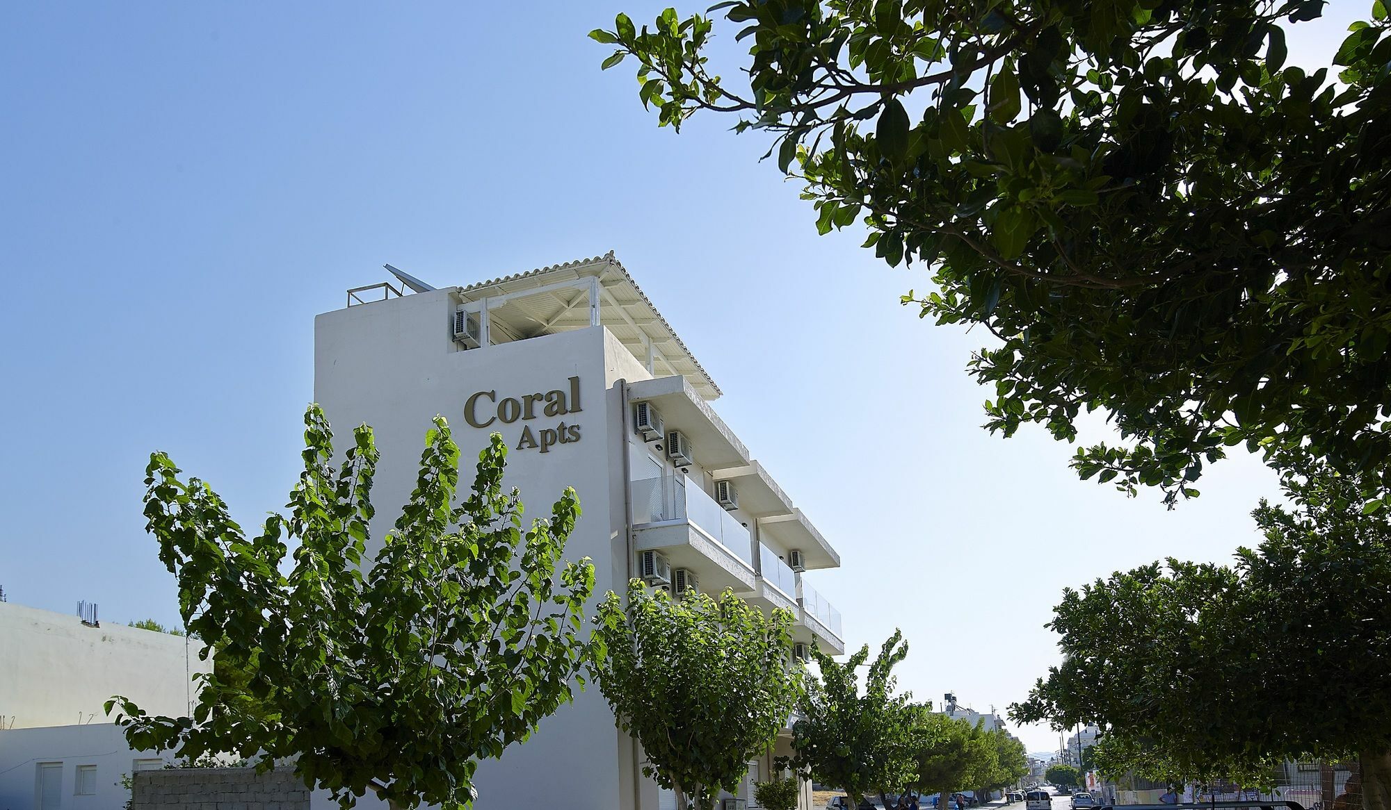 Coral Apartments Ierápetra Esterno foto