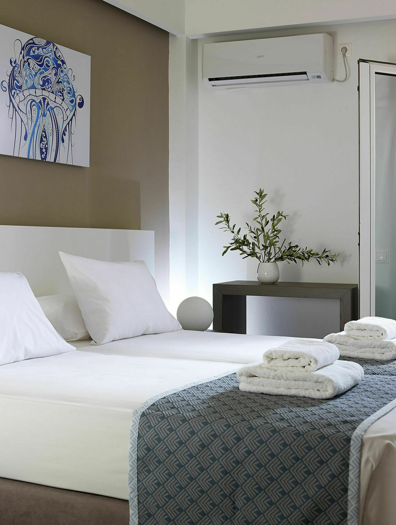 Coral Apartments Ierápetra Esterno foto